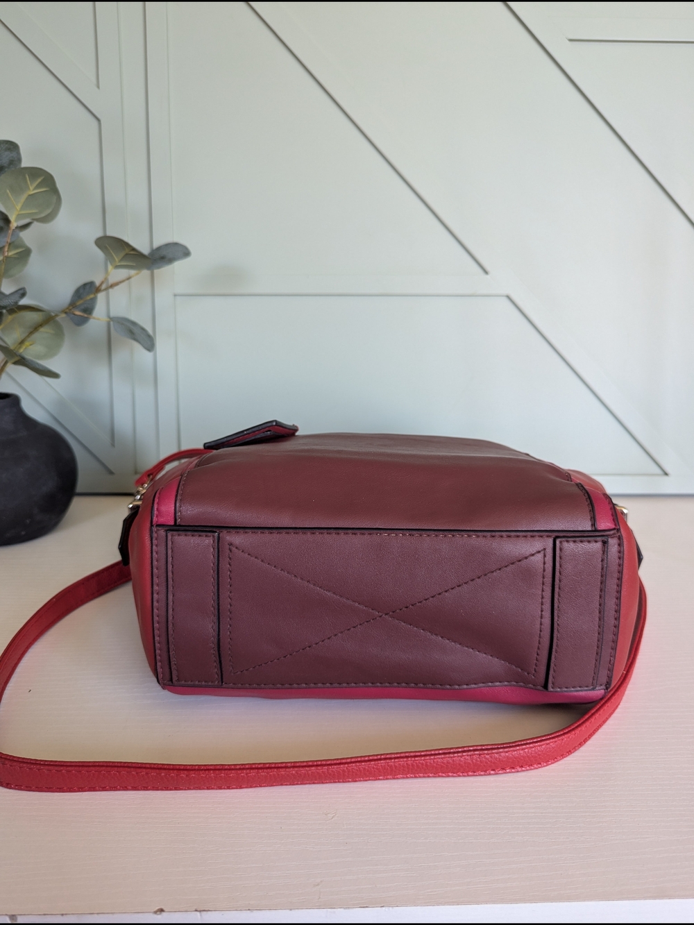 Reef Two-Tone Pink Leather Satchel with Detachable Strap - Picture 7 of 15